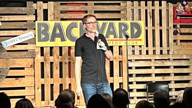 thursday-night-at-the-backyard-comedy-club