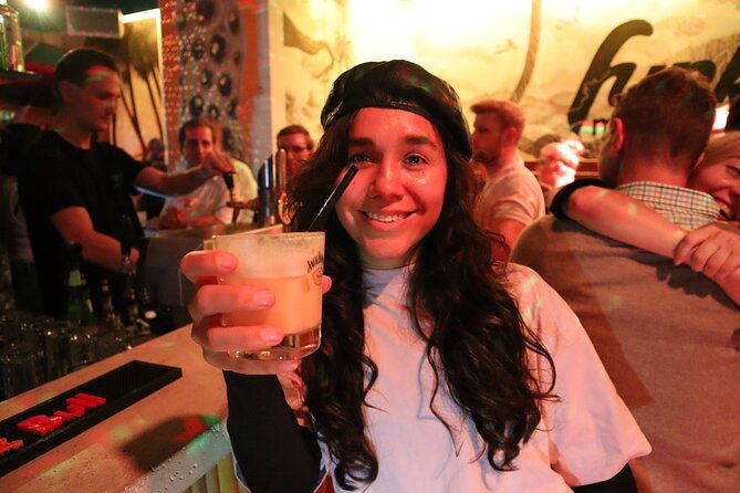 thursday-night-bar-crawl-in-vienna-austria