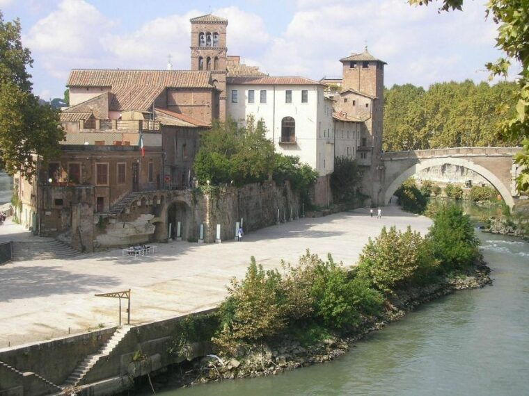 tiber-island-jewish-ghetto-and-trastevere-with-hotel-pickup