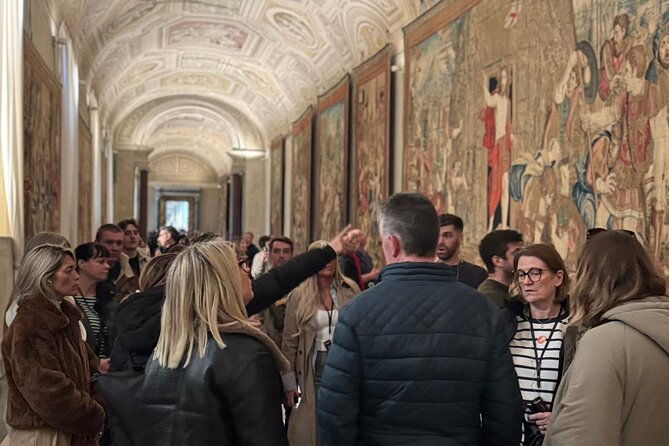 ticket-skip-the-line-vatican-museums-sistine-chapel-entrance