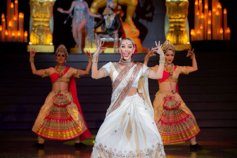 tiffanys-show-pattaya-cabaret-show-entry-ticket