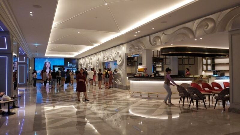 tiffanys-show-pattaya-cabaret-show-entry-ticket