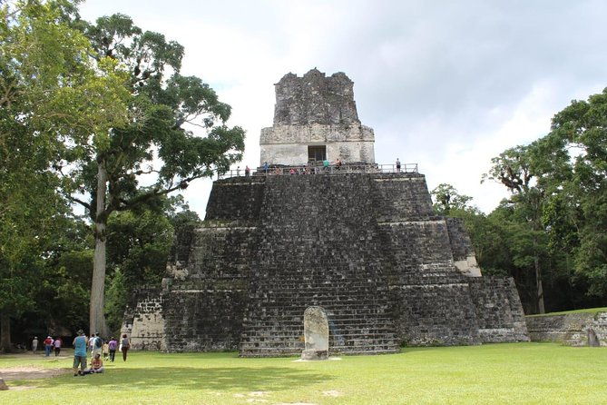 tikal-vip-exclusive-all-inclusive-tour-from-belize-border