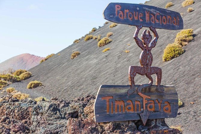 timanfaya-lanzarote-volcano-experience