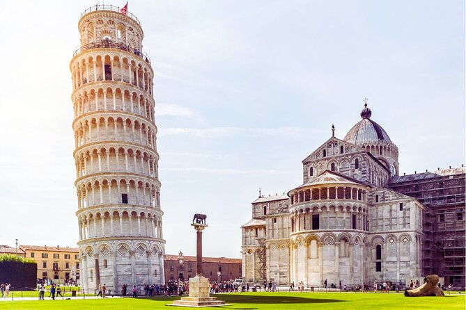 timed-entrance-to-leaning-tower-pisa-and-cathedral-with-audio