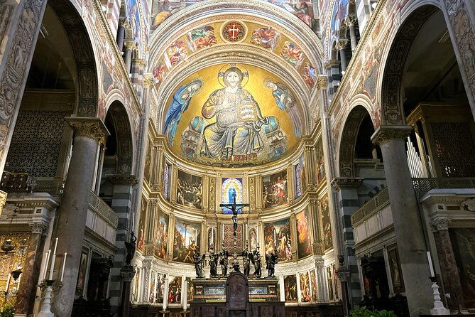 timed-entrance-to-leaning-tower-pisa-and-cathedral-with-audio