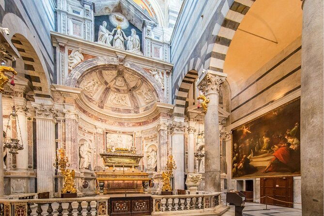 timed-entrance-to-leaning-tower-pisa-and-cathedral-with-audio