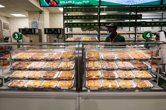 times-square-donut-adventure-and-walking-food-tour-small-group