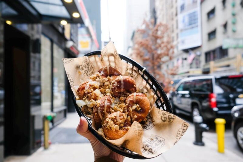 times-square-donut-adventure-by-underground-donut-tour