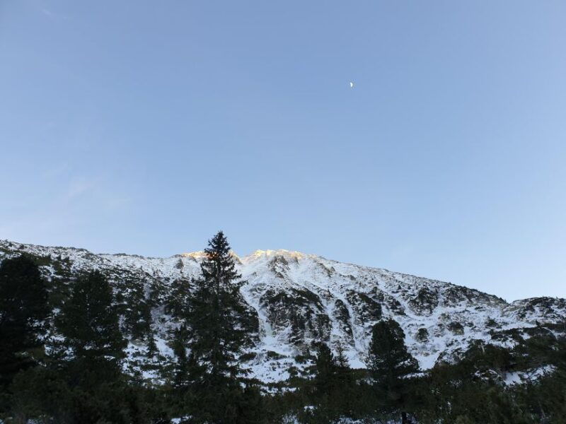 timisoara-dream-tours-lets-go-hiking-in-retezat-mountains