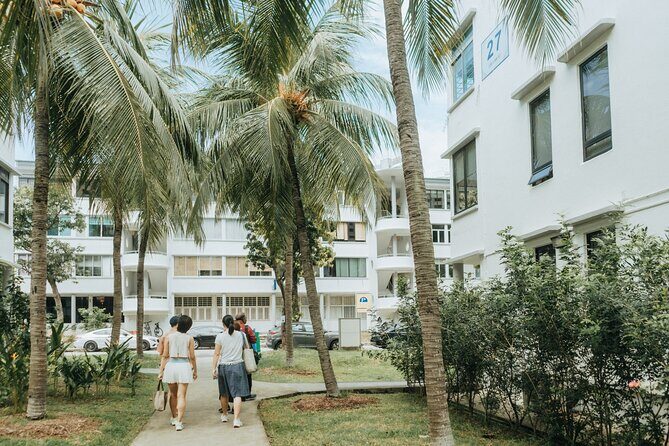 Tiong Bahru: Stories & Snacks in Singapore's Oldest Estate - Key Points