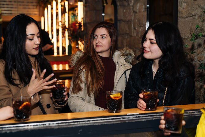 tipsy-tour-bar-crawl-in-barcelona-with-local-guide
