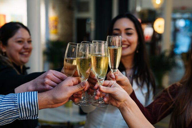 tipsy-tour-bar-crawl-in-barcelona-with-local-guide