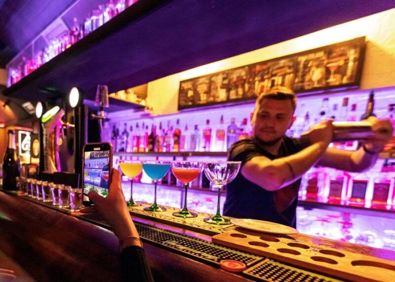 tipsy-tour-with-drinks-included-in-london