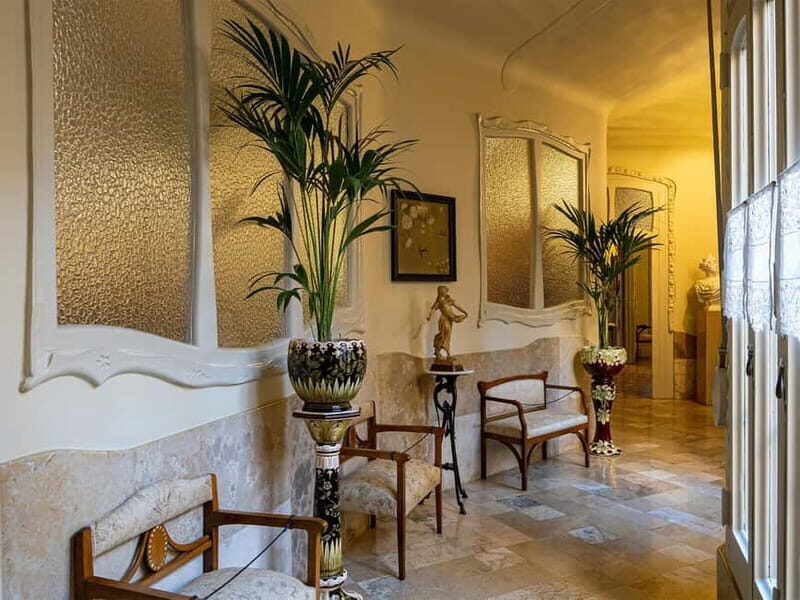 Tiquets & Guide: Lights and shadows of the Casa Milà - Antoni Gaudí - Barcelona - Practical Details: What You Need to Know