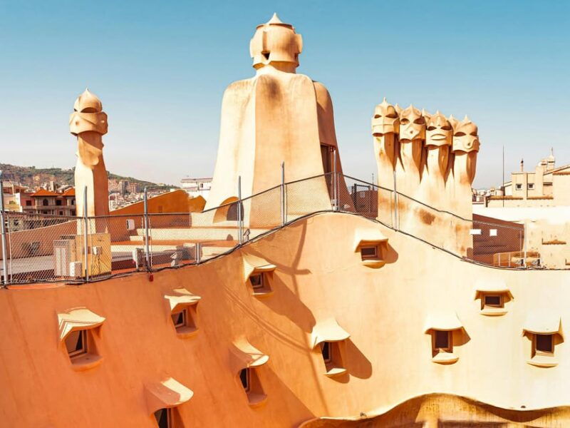 tiquets-tour-guide-lights-and-shadows-of-the-casa-mila-antoni-gaudi-barcelona