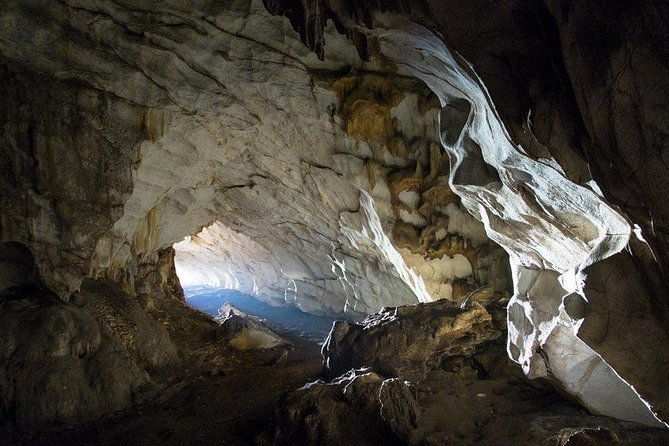 tirana-small-group-hiking-tour-of-pellumbas-cave-erzeni-canyon