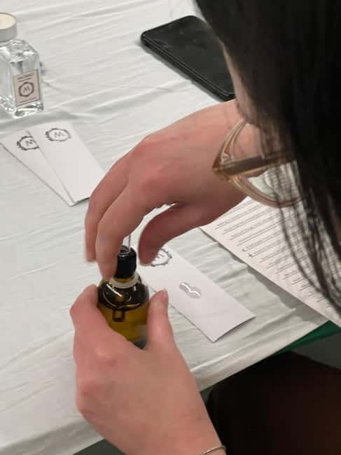 Tirana: The Art of Making a Perfume - FAQ