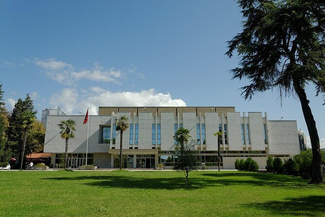 tirana-walking-tour-discover-the-ever-changing-capital-city