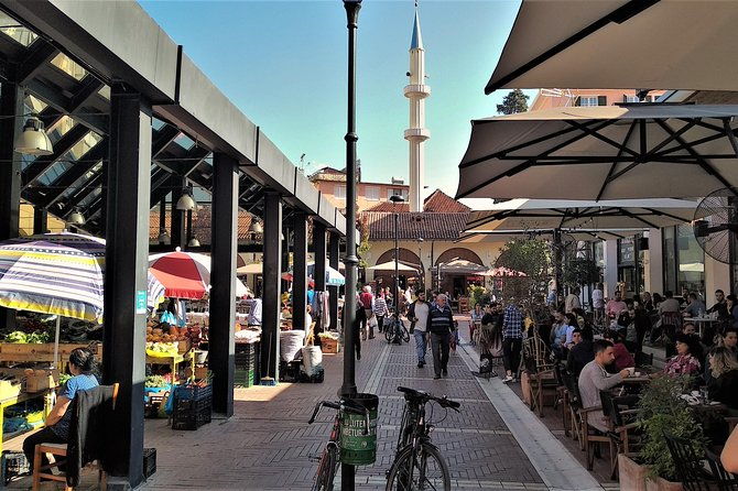 tirana-walking-tour-extra-virgin-olive-oil-and-raki-tasting