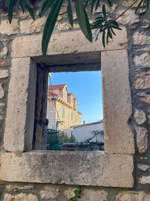 Tisno: Tour of the town with churches and palaces - An In-Depth Look at the Tisno Tour