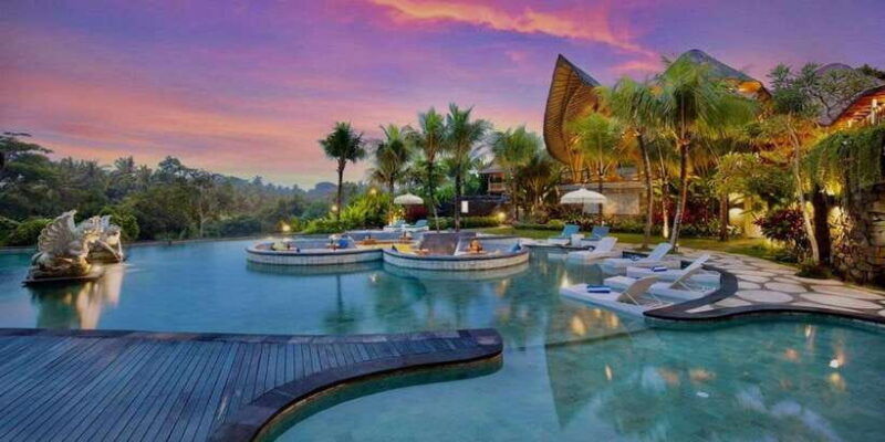 tlaga-singha-ubud-infinity-poolmonkey-forest-water-fall