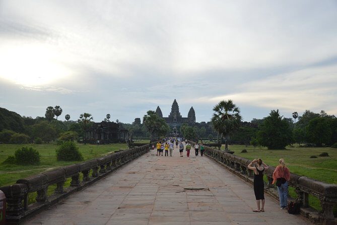 To explore Angkor Wat for 3 days - Key Points