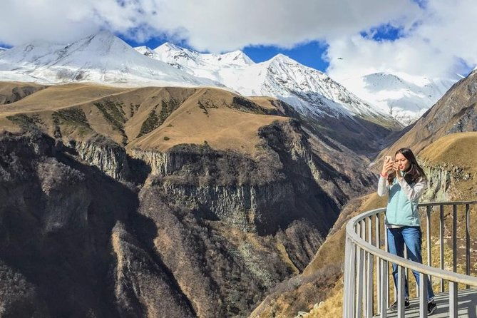 to-the-majestic-kazbegi-full-day-tour
