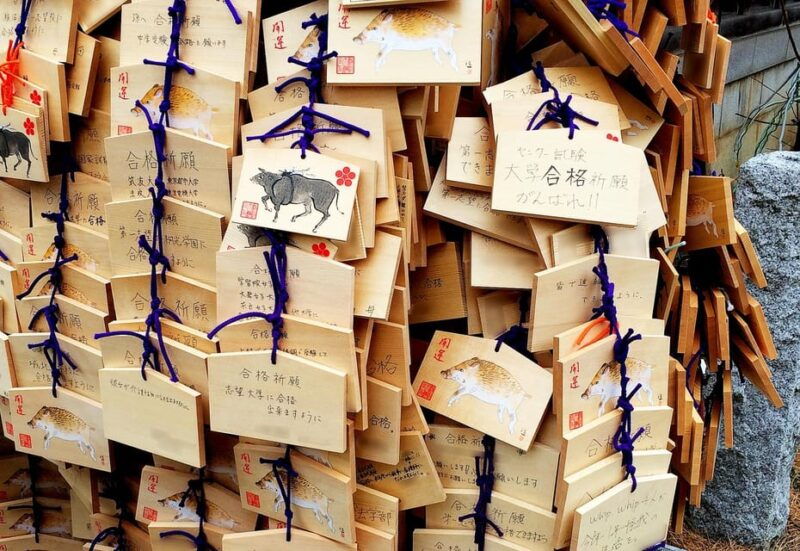 tokyo-1-5-hour-shrine-hopping-in-ueno-to-akihabara