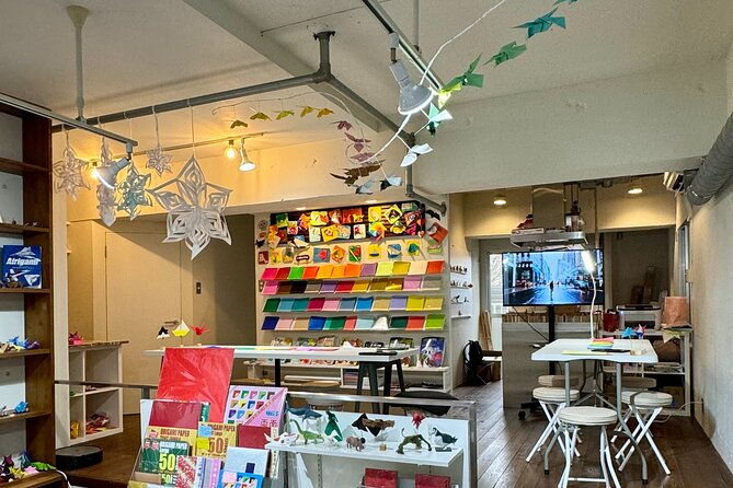 tokyo-6hr-private-guided-tour-tablet-guided-origami-experience
