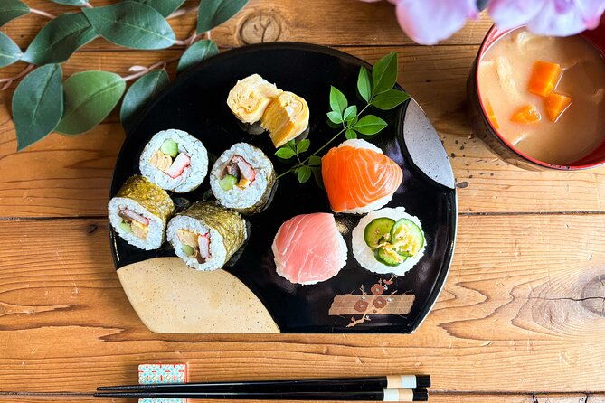 tokyo-6hr-private-guided-tour-temari-sushi-making-experience