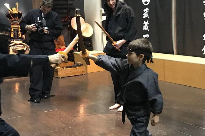 tokyo-90-min-elite-ninja-5-basic-techs-in-the-ninja-clan-dojo