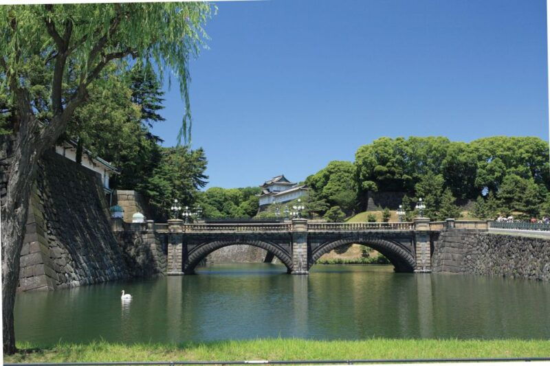 tokyo-a-half-day-trip-bus-tour-in-the-morning
