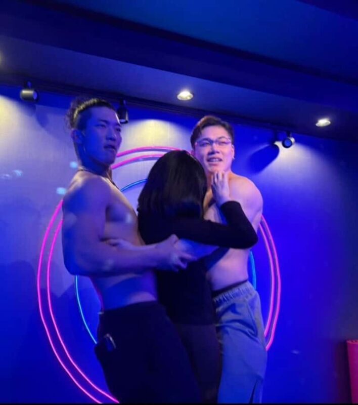 Tokyo After Dark for Women: Fujoshi, BL & Stylish Nightlife - The Experience in Detail