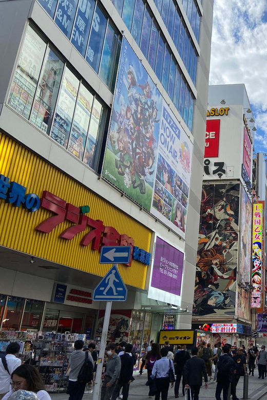 tokyo-akihabara-anime-manga-games-and-pop-culture-tour