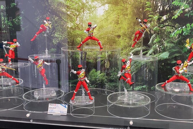 tokyo-akihabara-anime-manga-video-games-and-maid-cafe-tour