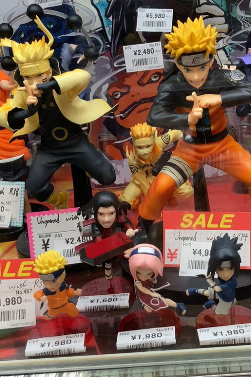 tokyo-akihabara-anime-manga-video-games-maid-cafe-tour