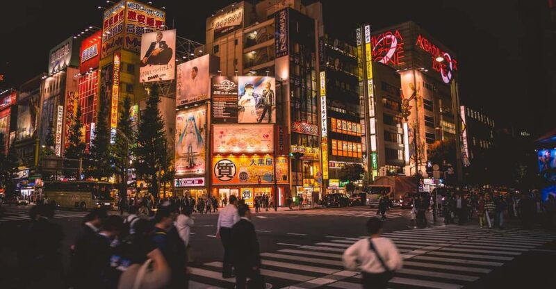 tokyo-akihabara-shibuya-karaoke-city-lights-night-tour