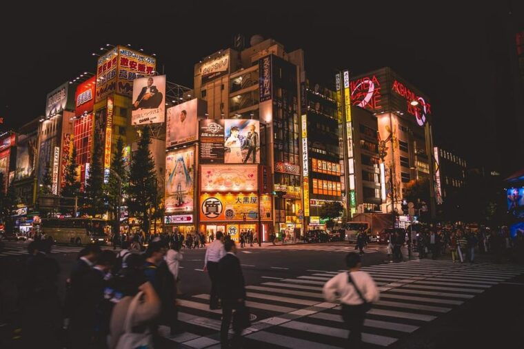 tokyo-akihabara-shibuya-karaoke-city-lights-night-tour