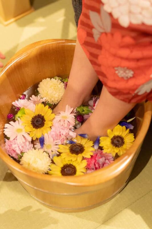 Tokyo: Asakusa Foot Bath with Matcha and Japanese Sweets - Key Points