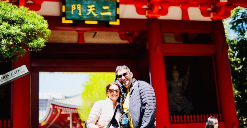 tokyo-asakusa-historical-guided-and-photoshoot-eating-tour