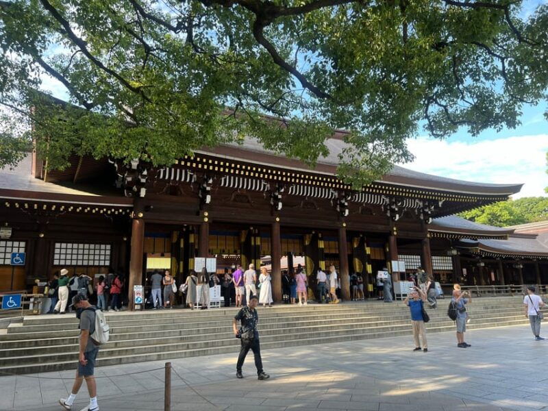 tokyo-asakusa-meiji-shrine-and-tsukiji-morning-tour