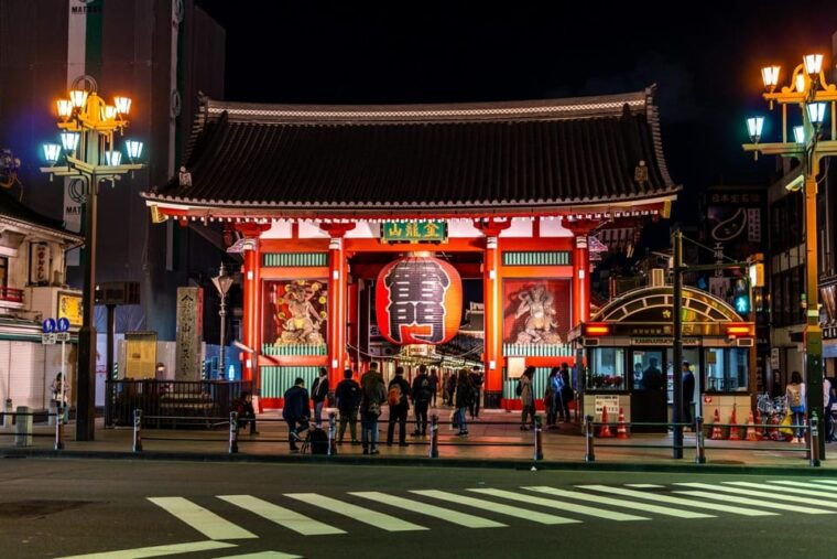 tokyo-asakusa-sensoji-temple-night-walking-tour