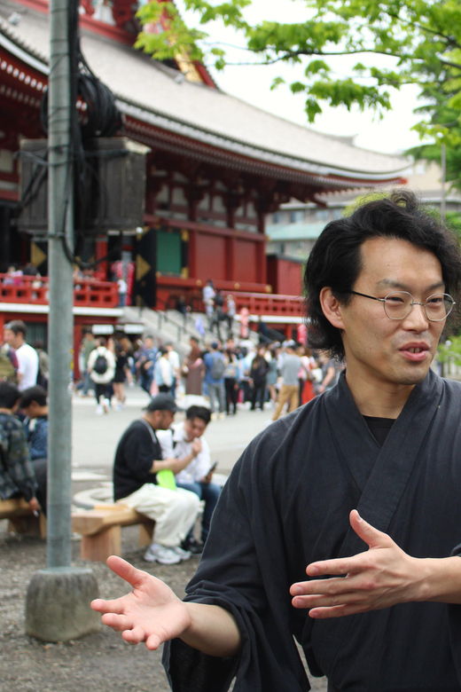 tokyo-asakusa-walking-tour-english-standup-comedy