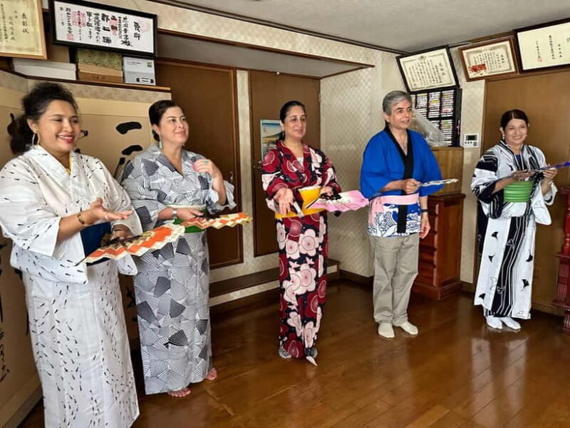 Tokyo: Authentic Japanese Dance Class, Kimono & Souvenirs - Key Points