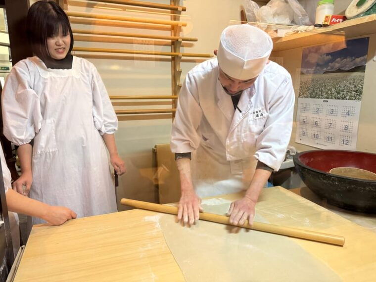 tokyo-authentic-soba-noodle-making-experience