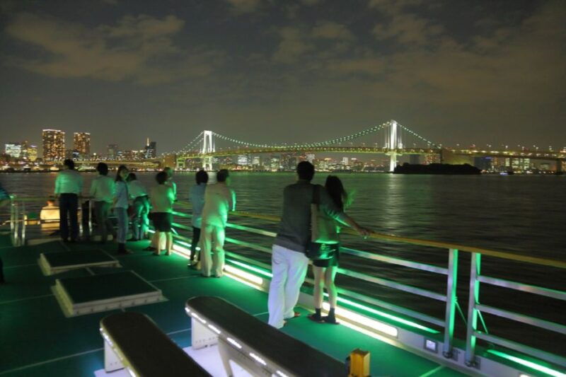 tokyo-bay-traditional-japanese-yakatabune-dinner-cruise