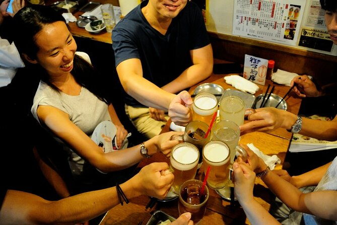 tokyo-by-night-happy-hour-with-karaoke-in-shinjukus-district