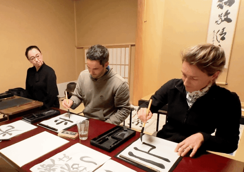 tokyo-calligraphy-workshop-original-t-shirt-creation