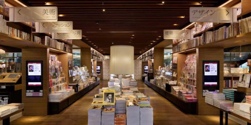 Tokyo: Daikanyama Guided Walking Tour with Local Guide - Key Points